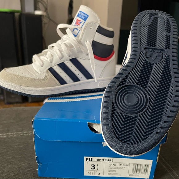 Adidas Top Ten kids - Picture 2 of 2